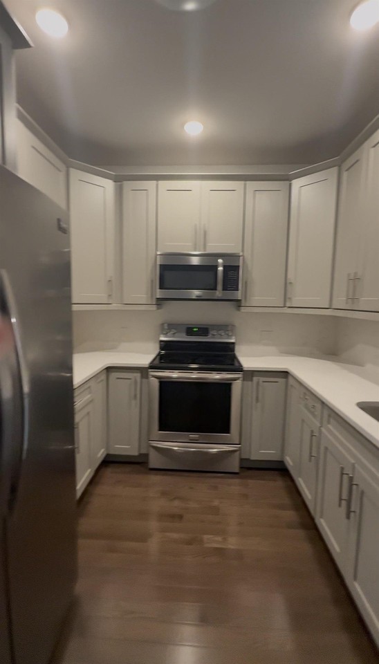 304 Broadway #206 - Photo 6 of 10