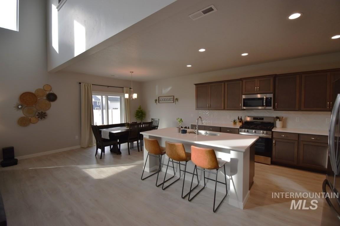 19241 Red Eagle Way - Photo 4 of 29