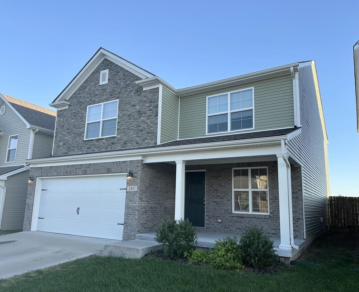 2452 Feathersound Way - Photo 2 of 23