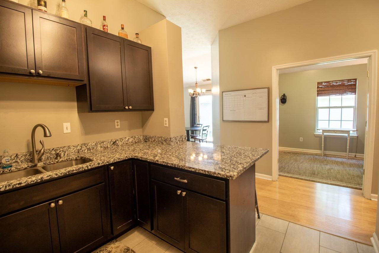 4208 Canterbury Green Way - Photo 5 of 22