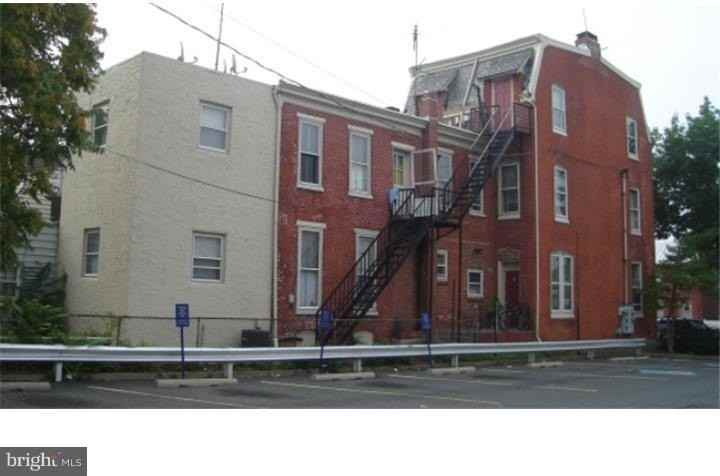 421 East High Street - Photo 3 of 20