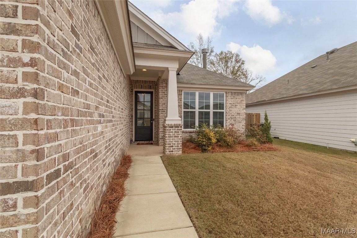 9868 Bluestone Cir - Photo 3 of 19