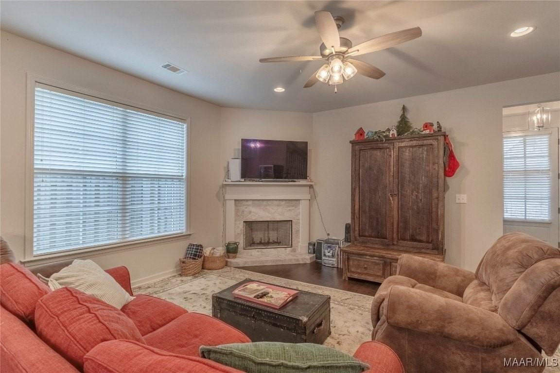 9868 Bluestone Cir - Photo 7 of 19