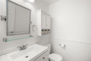 featured image of 1412 Buena Vista #8