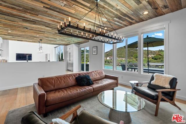 23477 Palm Drive - Photo 3 of 6