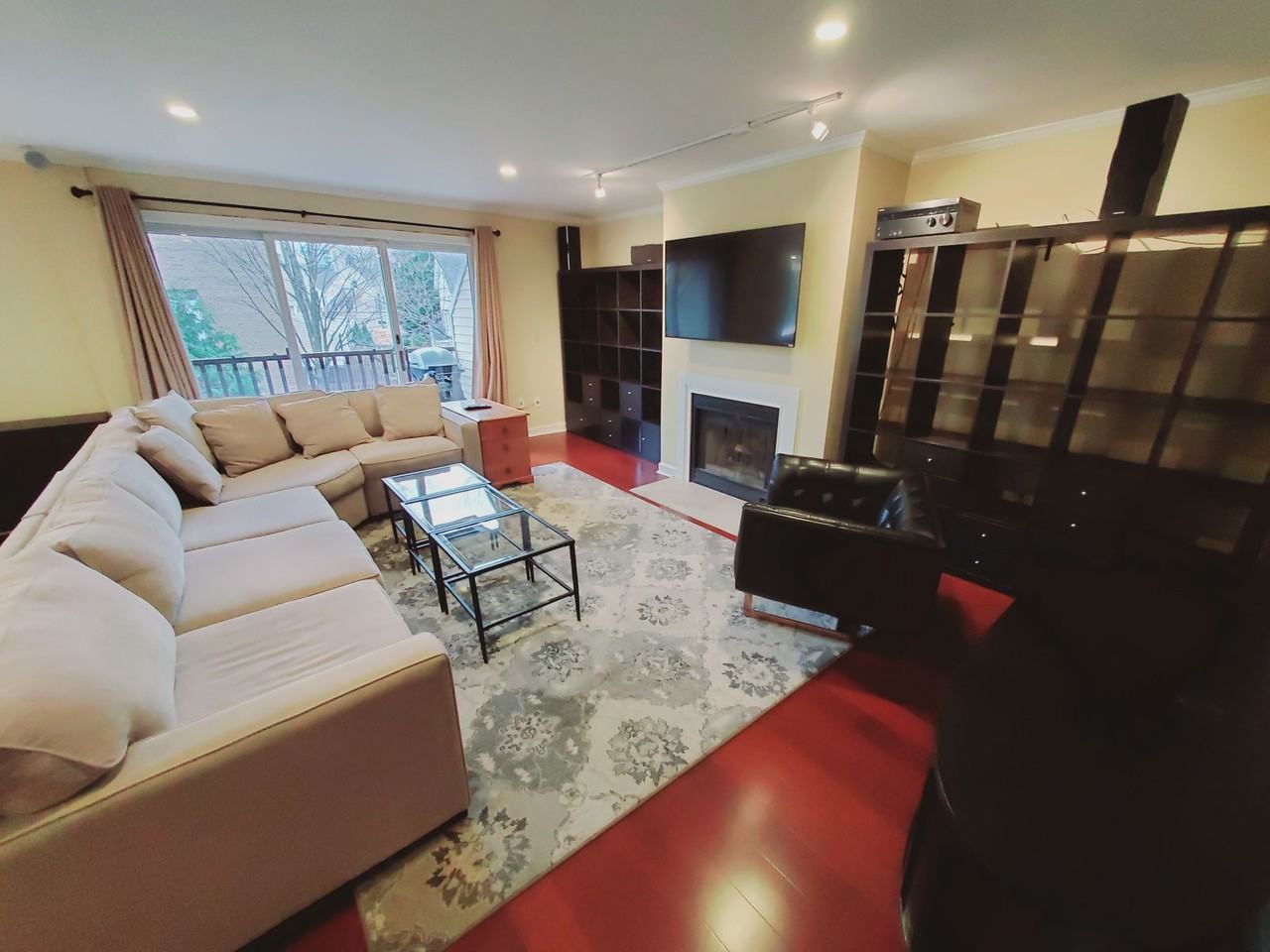 101 Grove St #K - Photo 4 of 8