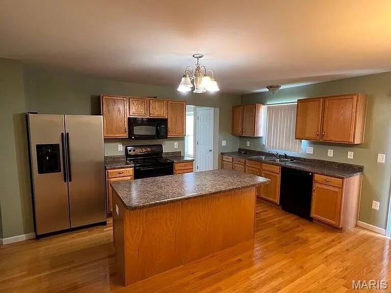 2429 Heather Hill Ct - Photo 6 of 13