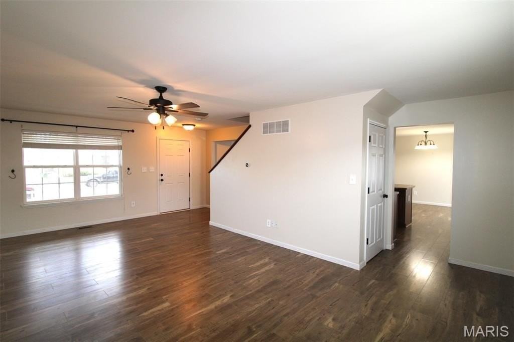 221 Pecan Bluffs Court - Photo 3 of 31