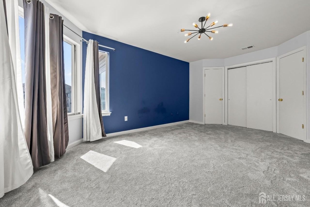 806 Jesse Way - Photo 5 of 8