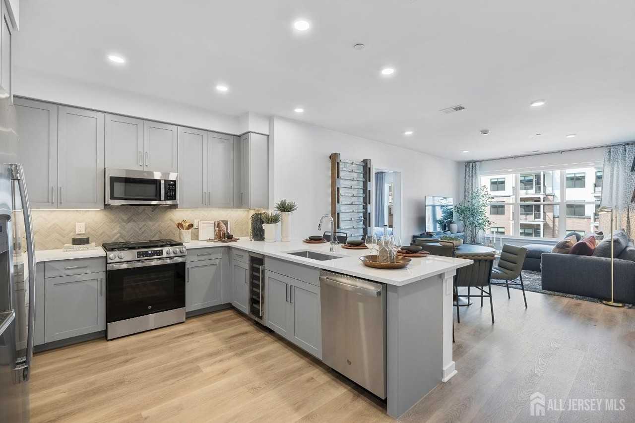 Schindler Drive #B16 - Photo 6 of 11