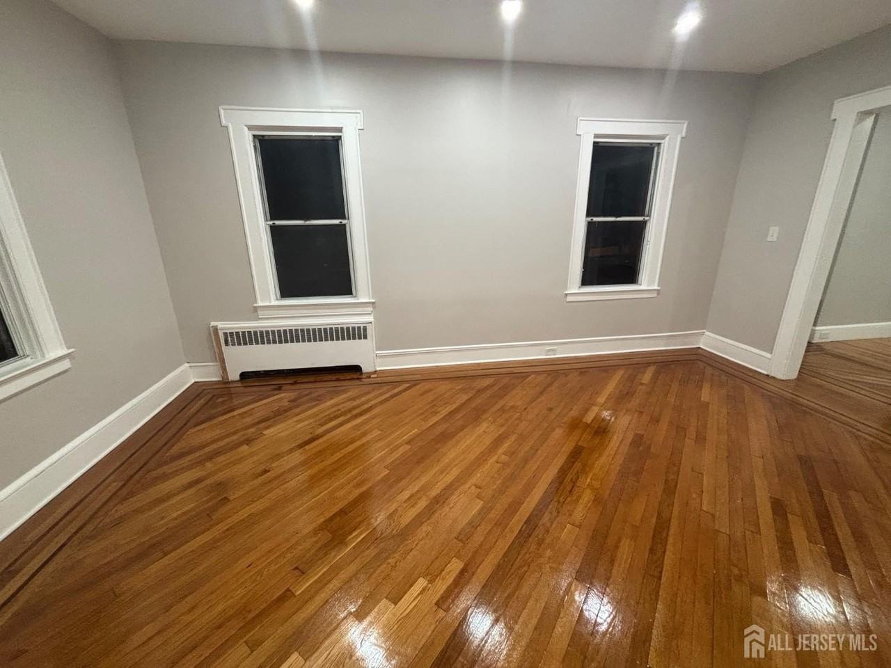 259 Williamson Ave - Photo 2 of 11