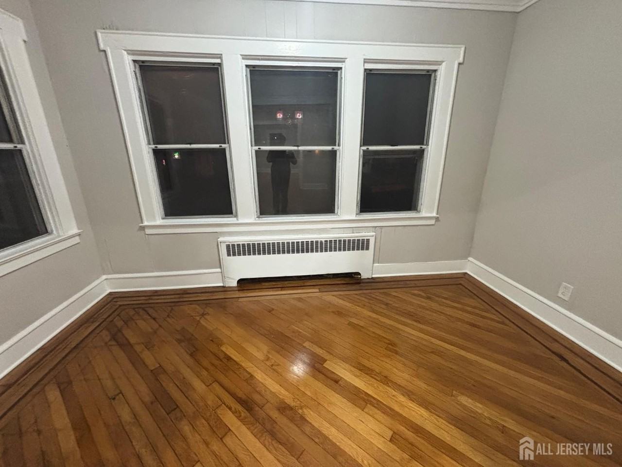 259 Williamson Ave - Photo 6 of 11