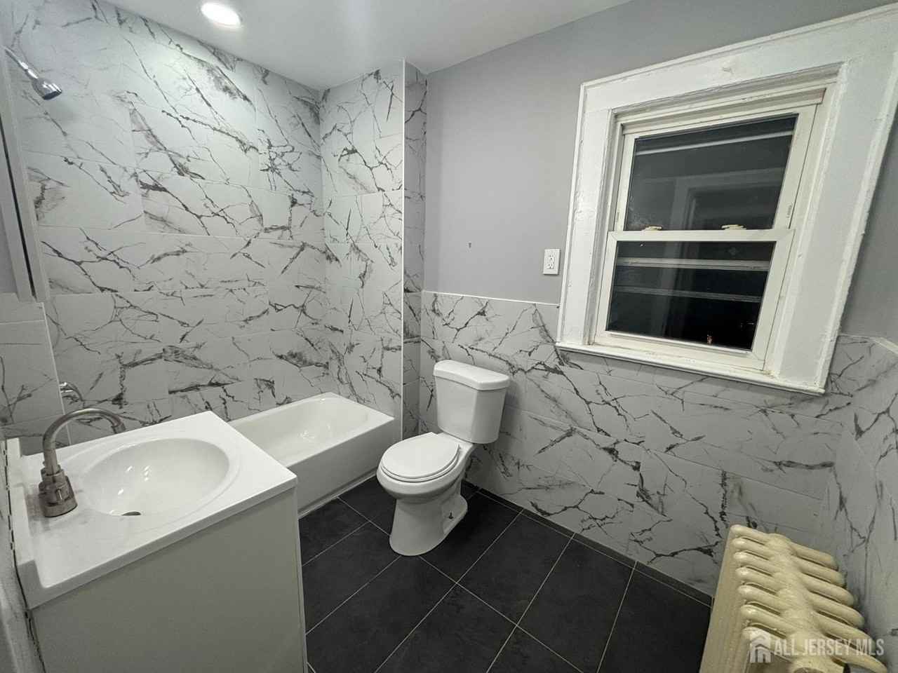 259 Williamson Ave - Photo 7 of 11