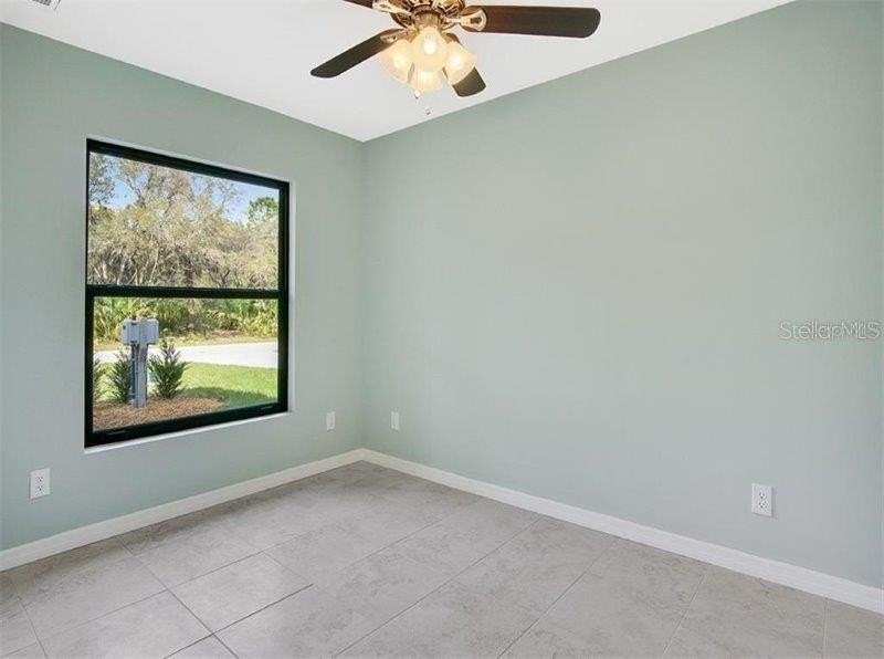 17113 Thompson Avenue - Photo 7 of 22