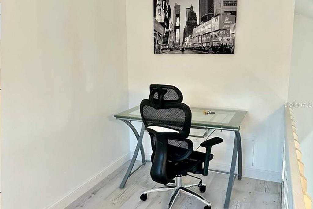 2725 Tally-Ho Avenue - Photo 3 of 9