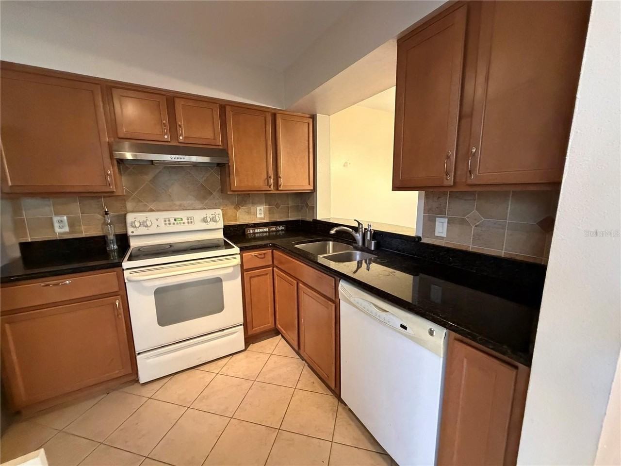 3024 Semoran Boulevard #7 - Photo 2 of 24