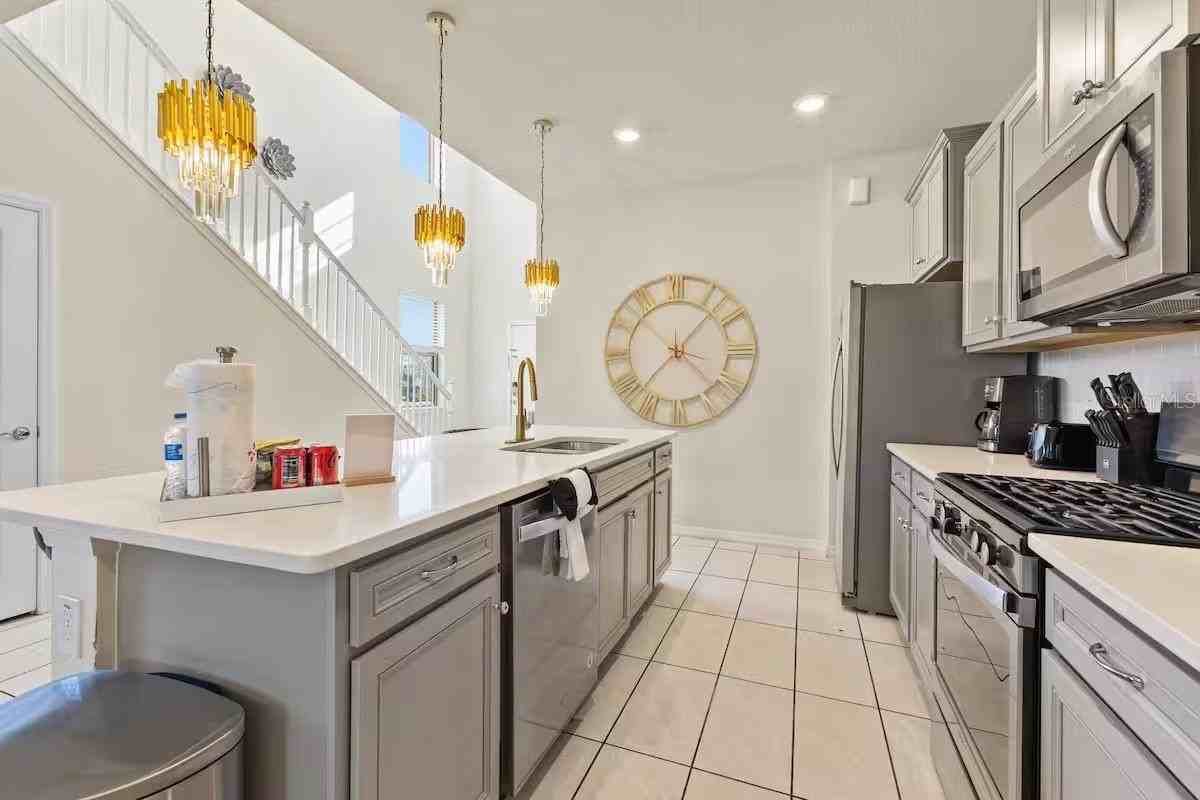 5405 Misty Oak Circle - Photo 4 of 18