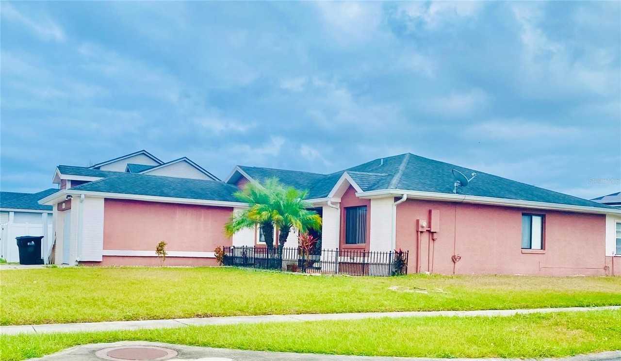 378 Chicago Woods Circle - Photo 3 of 24