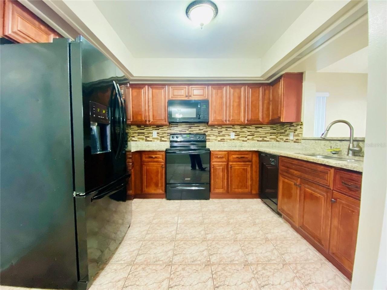 378 Chicago Woods Circle - Photo 5 of 24