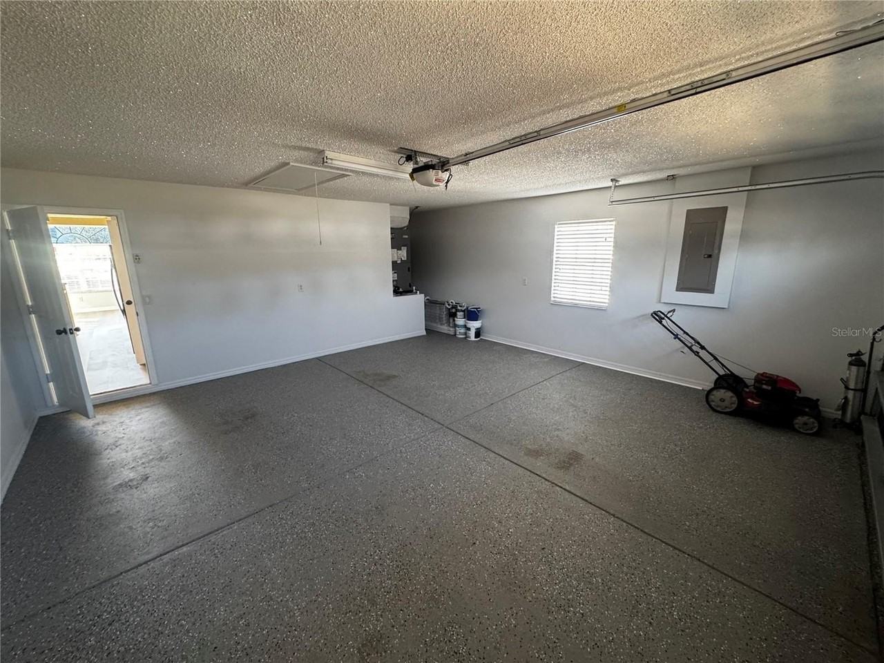 15520 Southwest 23rd Court Road - Photo 3 of 31