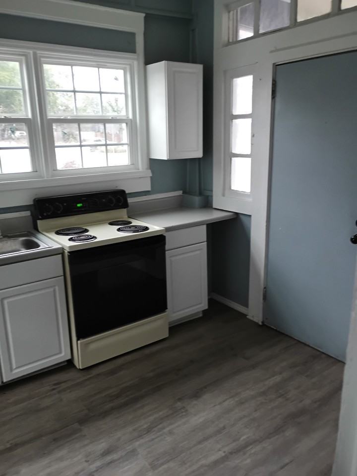 211 North 9th Street #1 - Photo 6 of 9