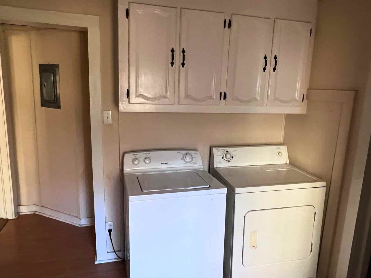 621 North Cherry Street #B - Photo 5 of 10