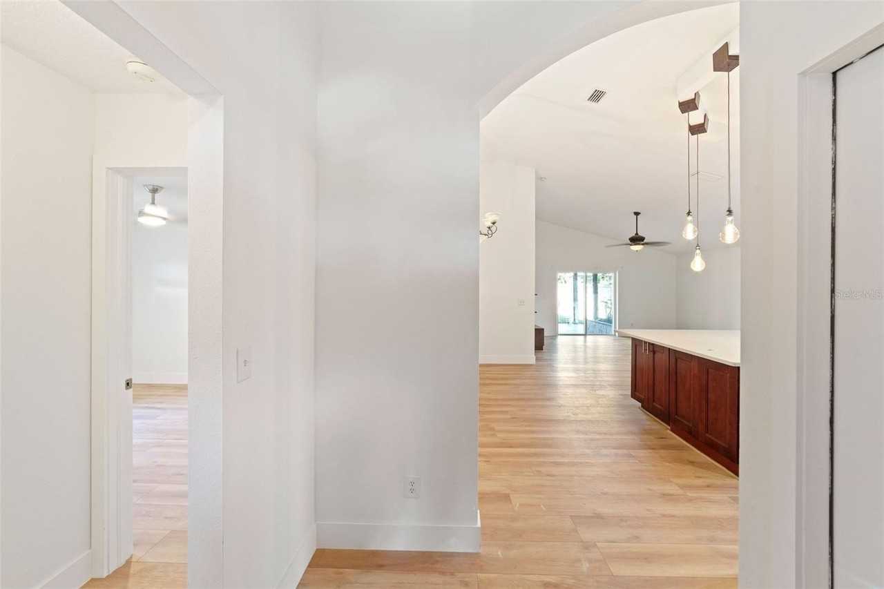 24407 Rolling View Ct - Photo 5 of 41