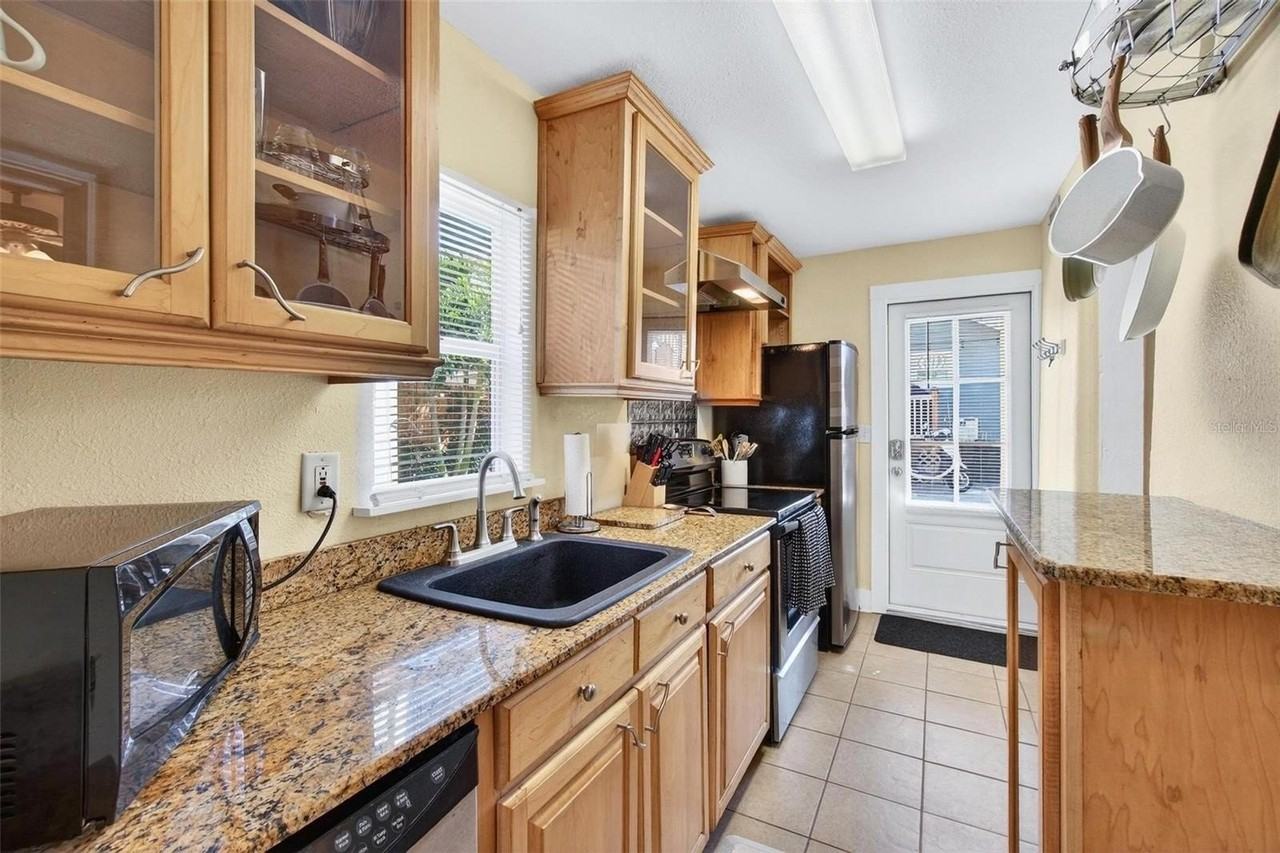 509 29th Ave S #C - Photo 5 of 12