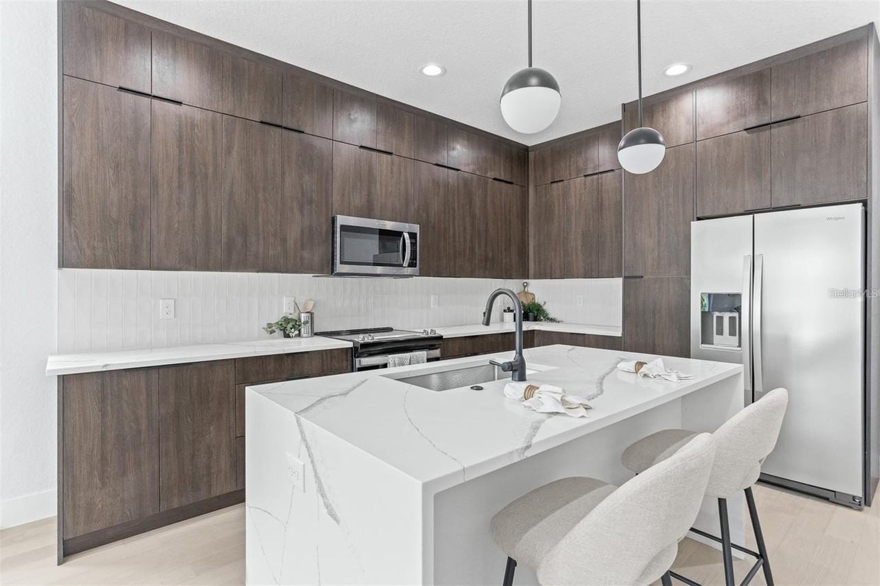 2512 West Chestnut Street - Photo 5 of 11