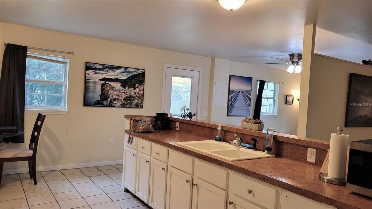 1283 Cecil Avenue - Photo 5 of 19