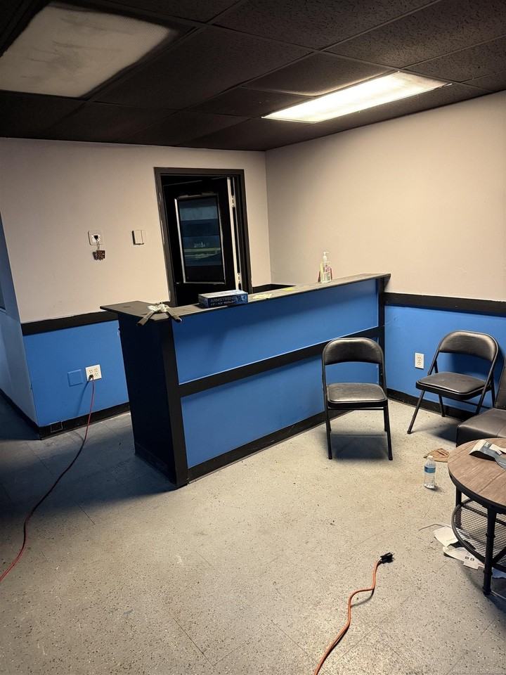 161 North Groesbeck Highway - Photo 4 of 11