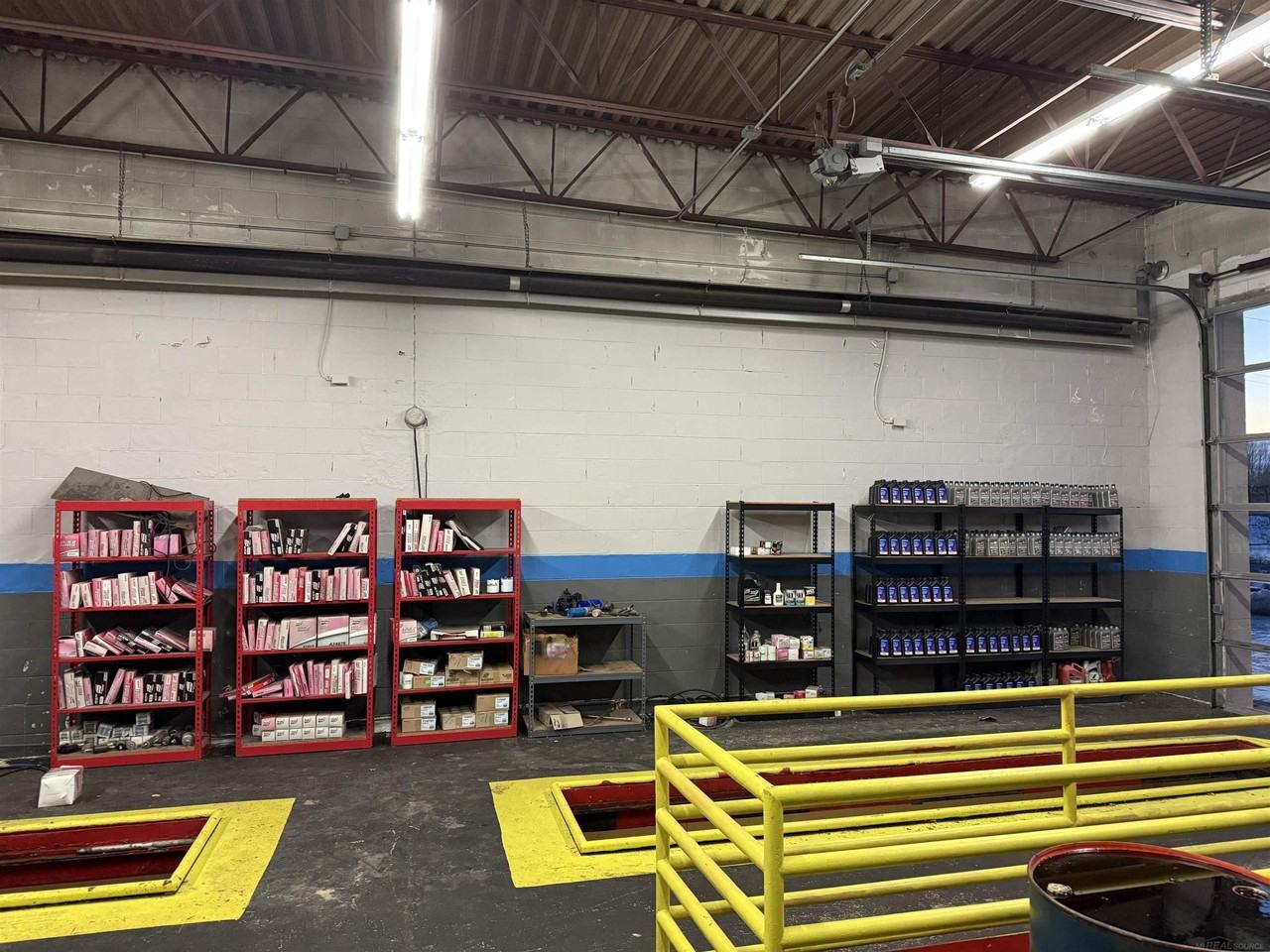 161 North Groesbeck Highway - Photo 7 of 11