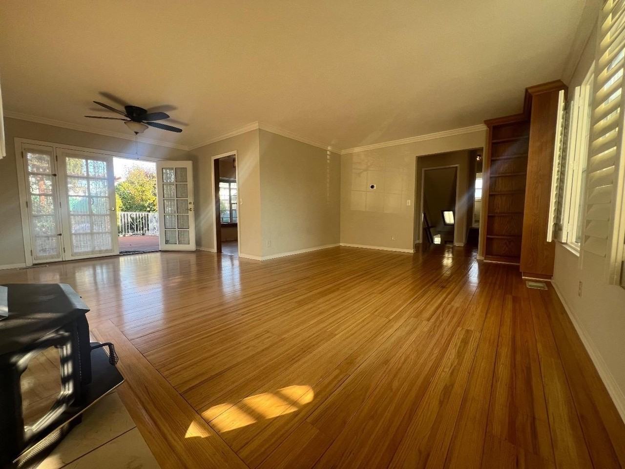 3833 Brookdale Blvd - Photo 4 of 37