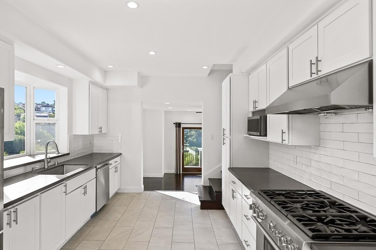 3817 Naughton Avenue - Photo 3 of 17