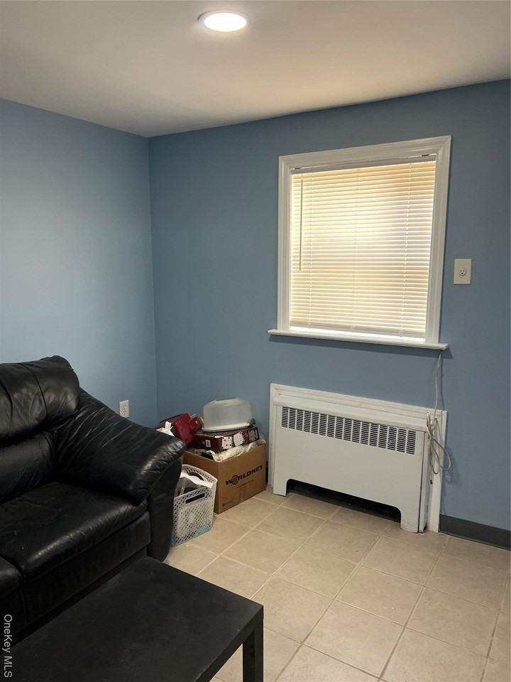 740 Franklin Street - Photo 6 of 16