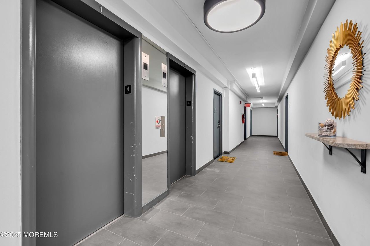 10 Ocean Boulevard #4D - Photo 7 of 35