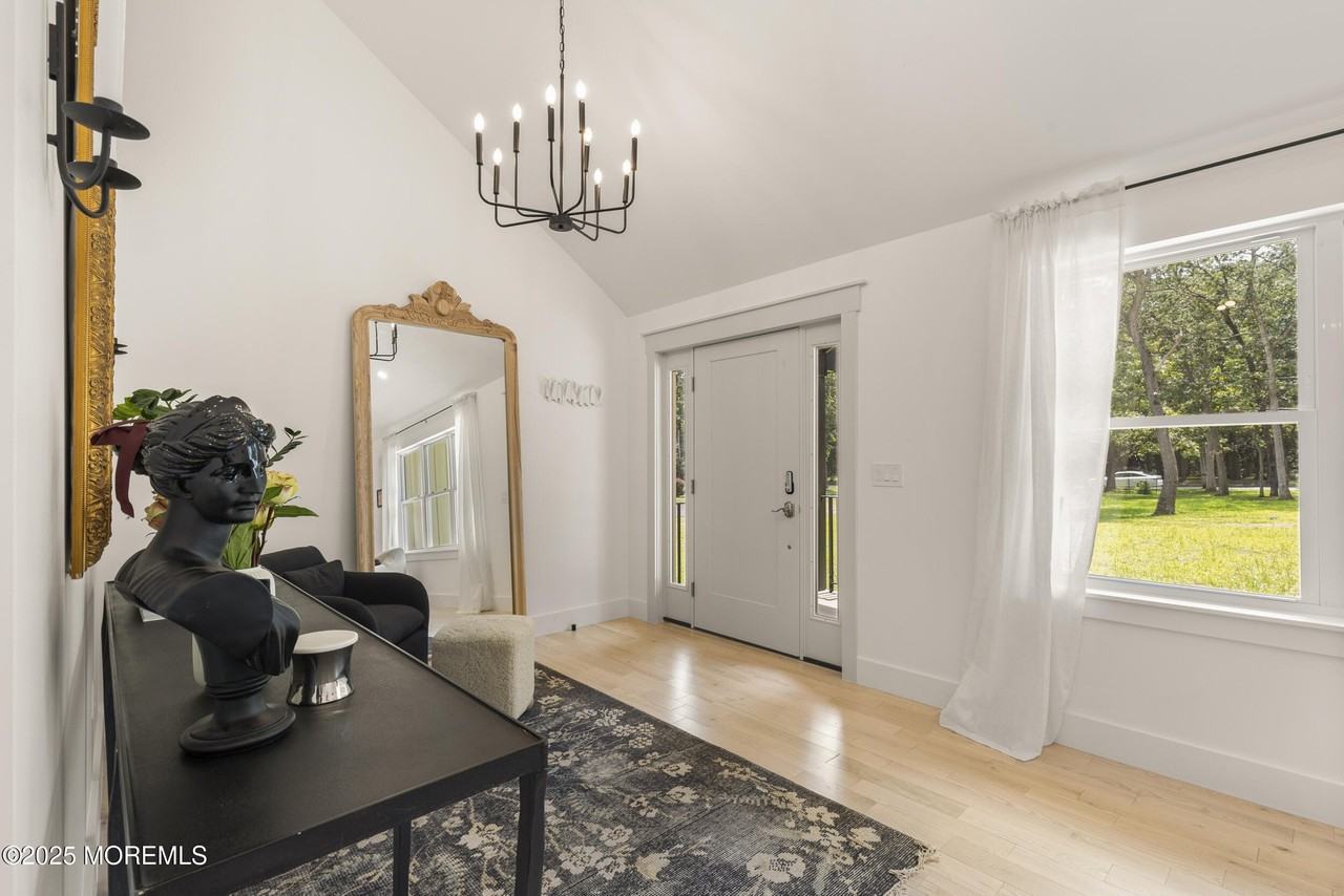 1406 Transit Avenue - Photo 3 of 50