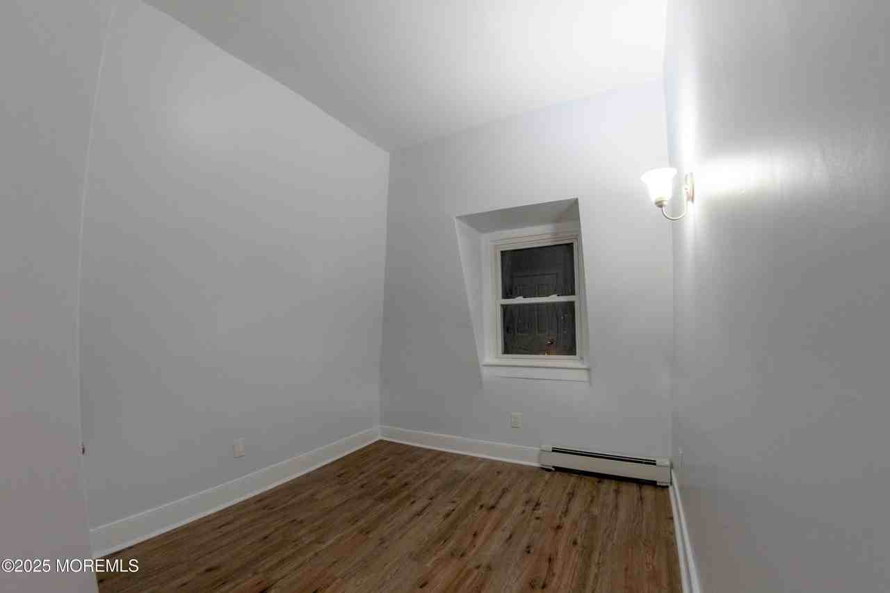 1076 Fulton Street - Photo 6 of 13