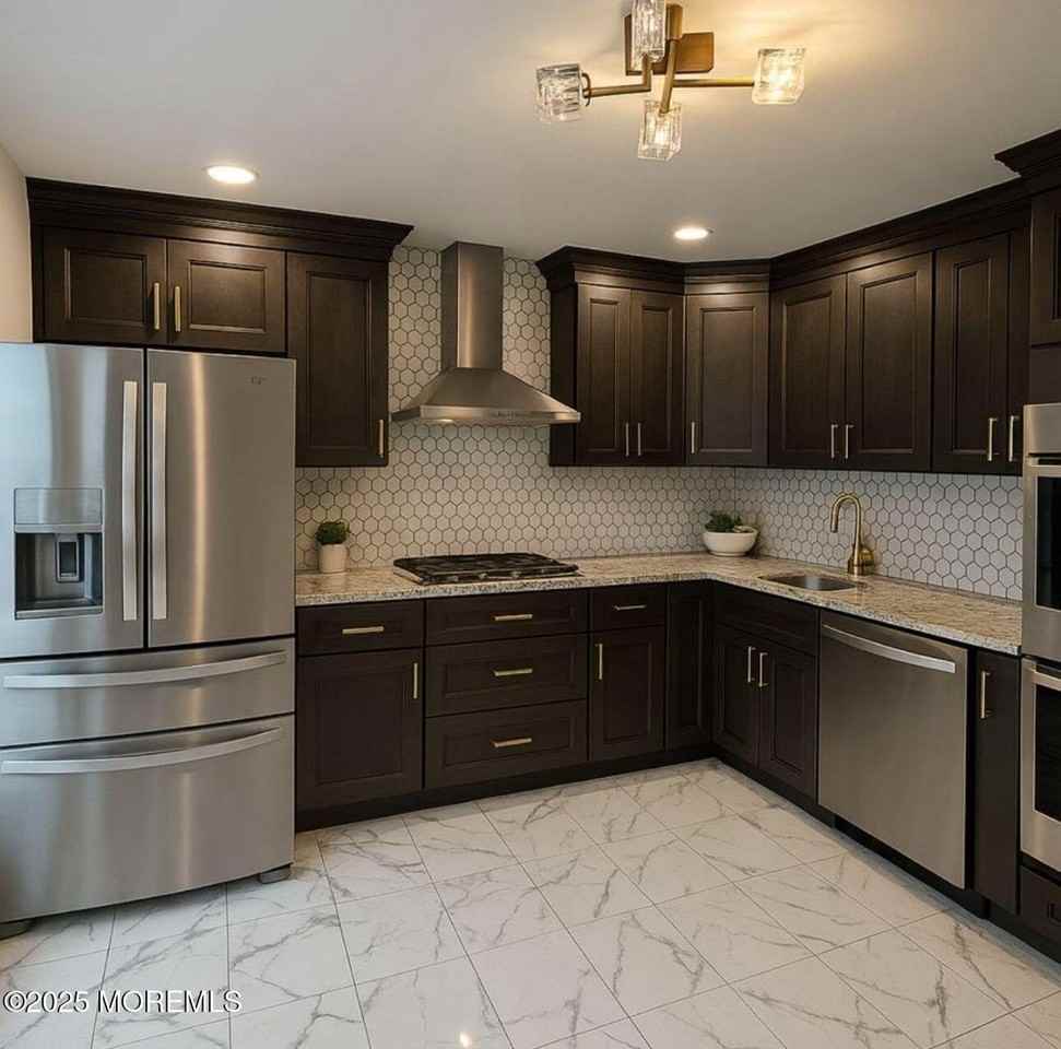 7 Tiger Lily Court - Photo 2 of 11