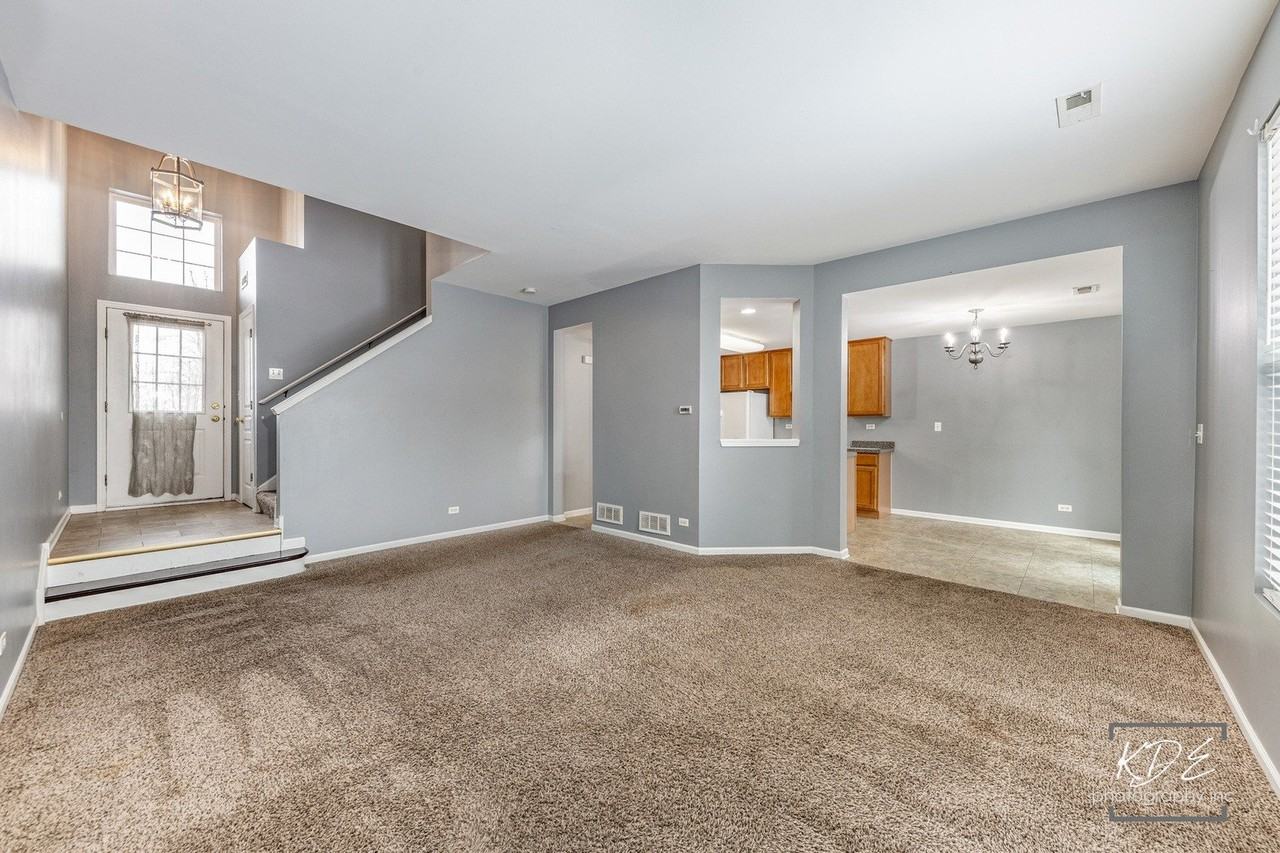 603 Conservatory Lane - Photo 3 of 23