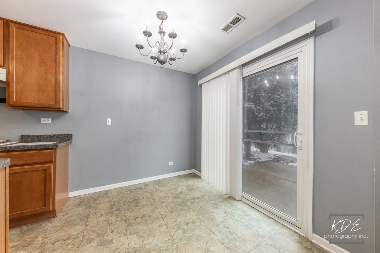 603 Conservatory Lane - Photo 4 of 23