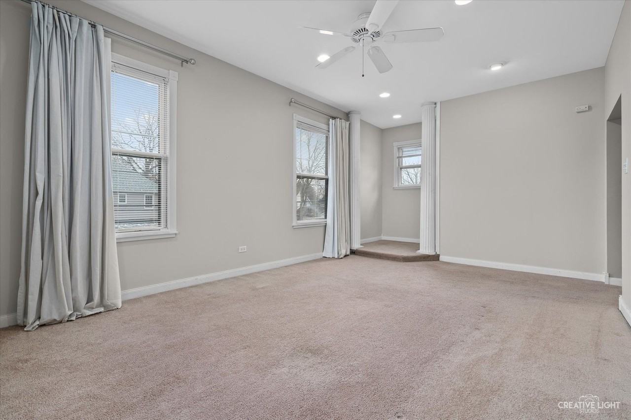 217 Washburn Street - Photo 4 of 17