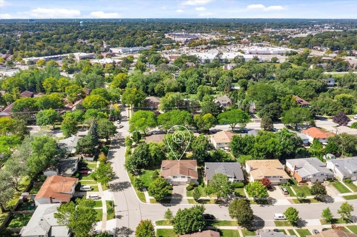 1702 North Drury Lane - Photo 3 of 49