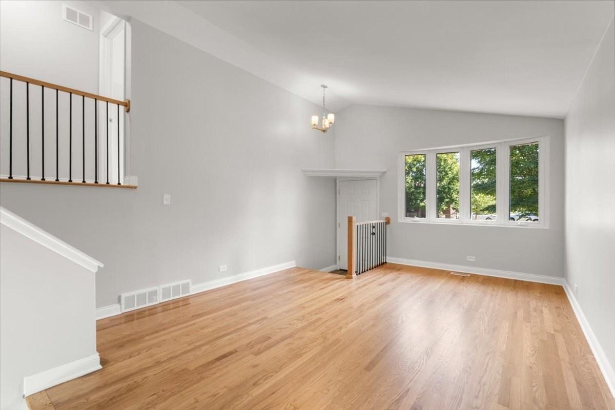 1702 North Drury Lane - Photo 6 of 49