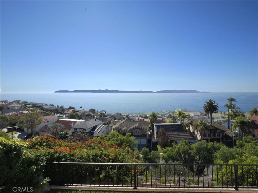 3526 Coolheights Drive - Photo 3 of 33