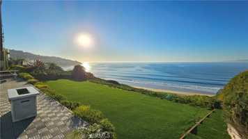 featured image of 449 Paseo De La Playa