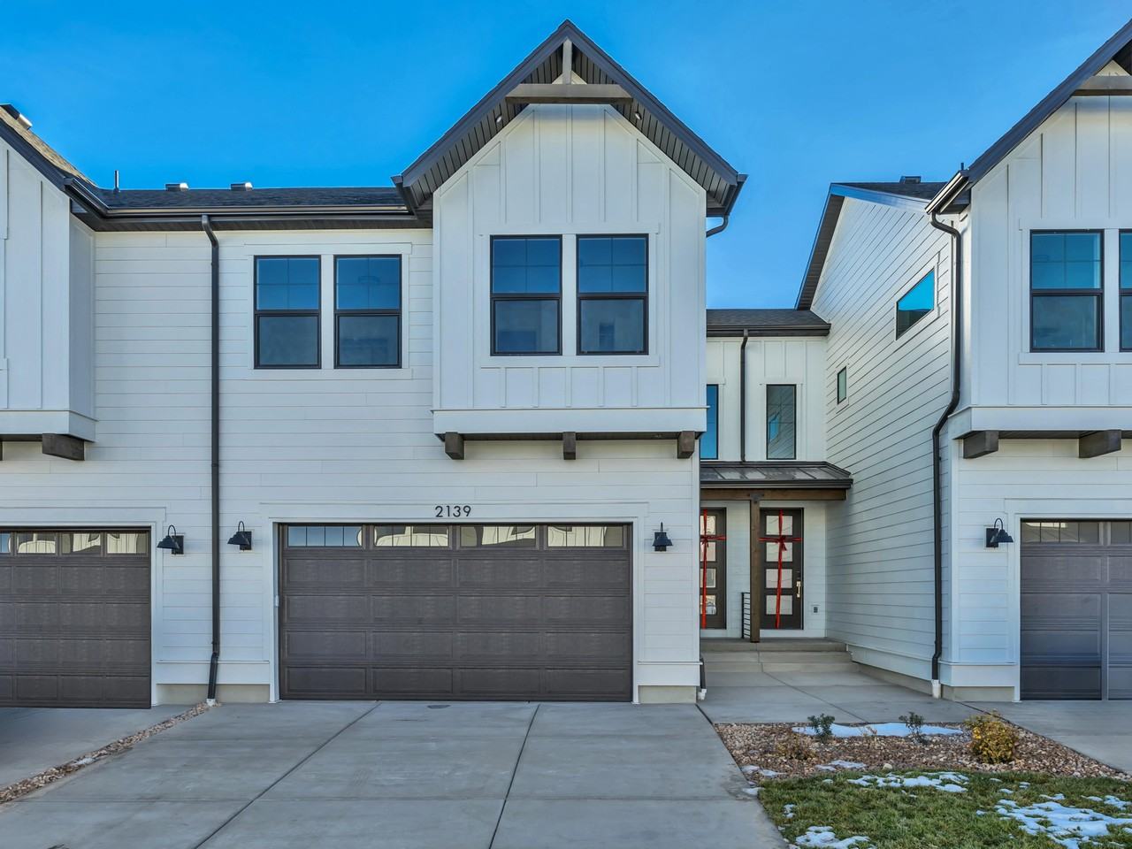 2139 W Stardew St - Photo 2 of 35