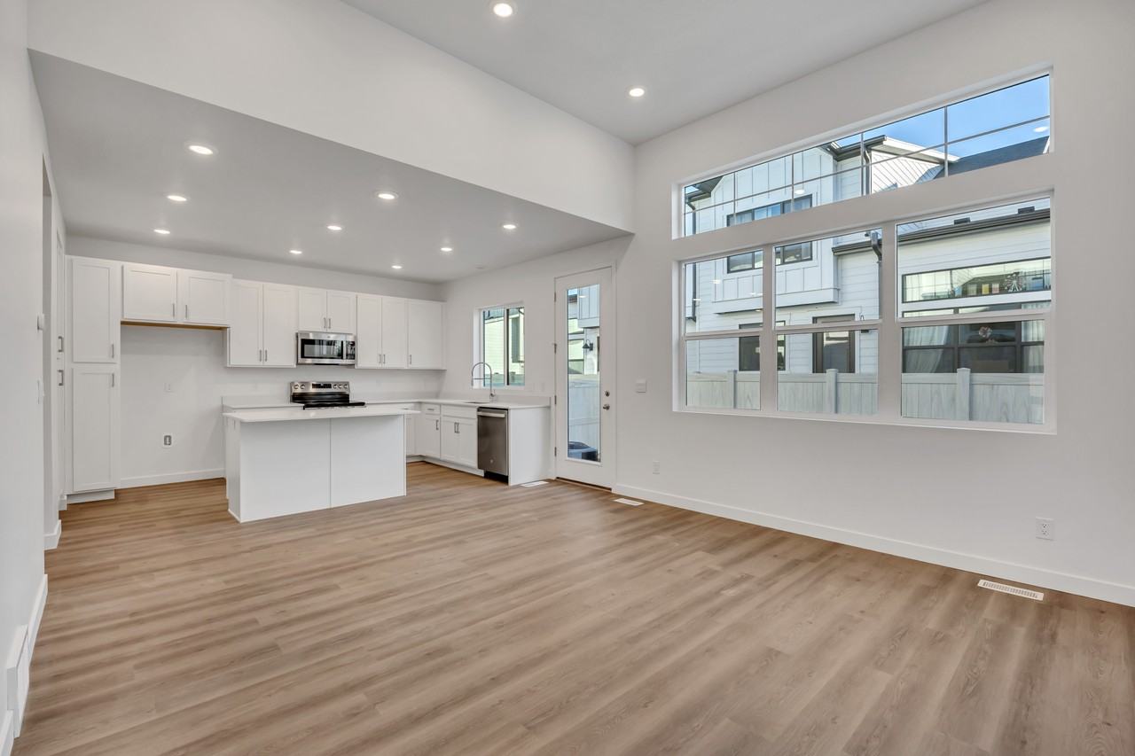 2139 W Stardew St - Photo 6 of 35