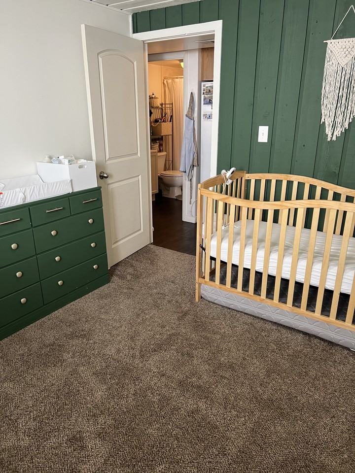 385 West Parkway Drive - Photo 3 of 12