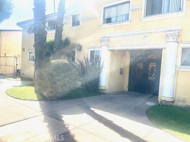 5105 Woodman Avenue #3 - Photo 3 of 18